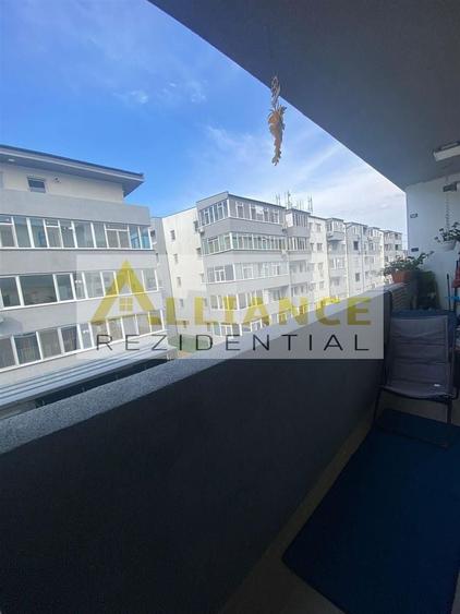 Apartament cu 3 camere decomandat, mobilat în Metalurgiei