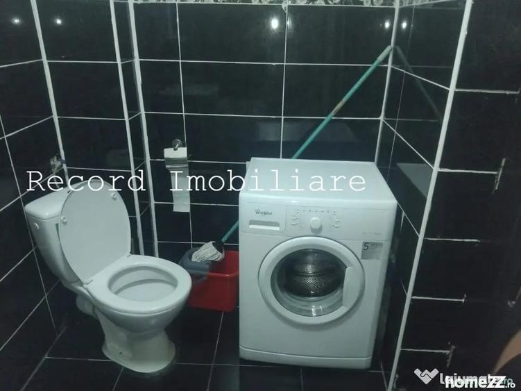Apartament cu 3 camere semidecomandat în Florești