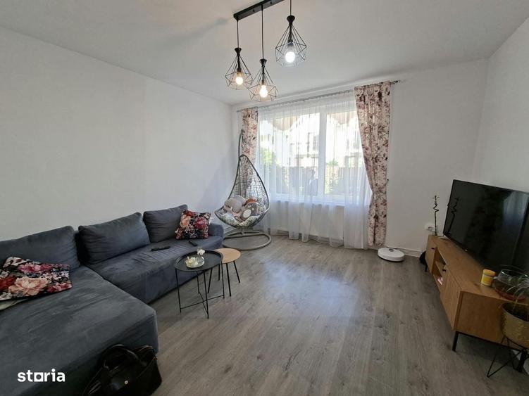 Casă cu 4 camere cu Teren 210 Mp în Central