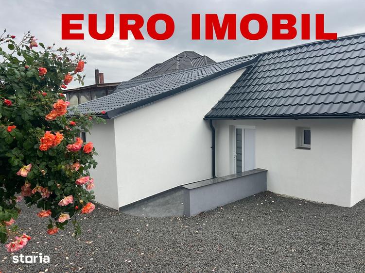 Casă cu 3 camere cu Teren 220 Mp în Central
