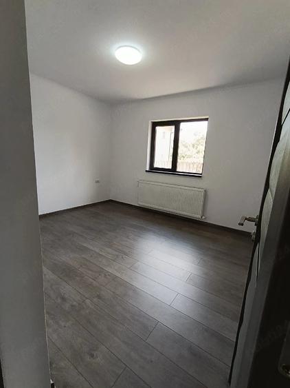 Casă cu Teren 455 Mp în Câmpineanca