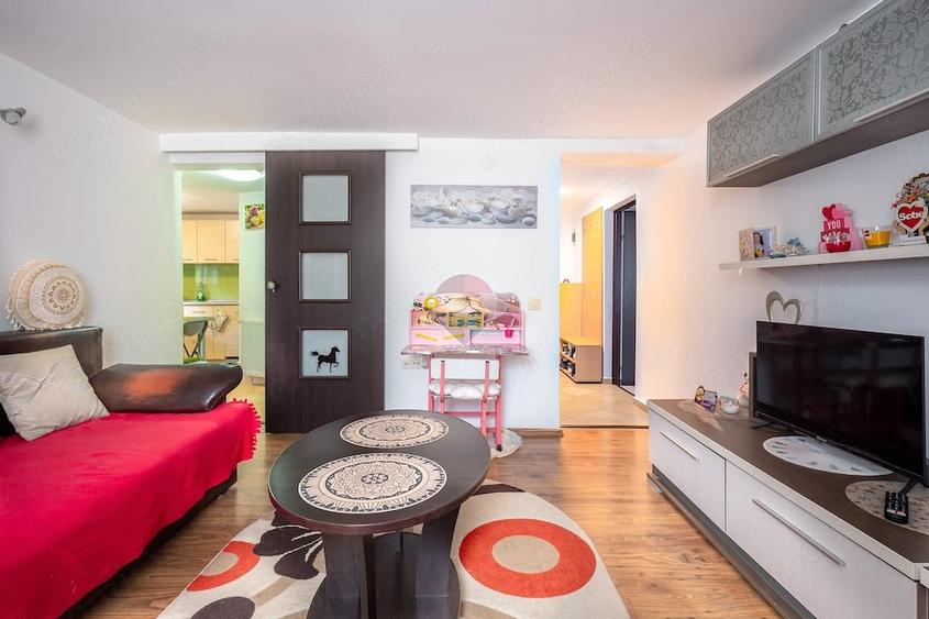 Apartament cu 3 camere decomandat în Turcheș