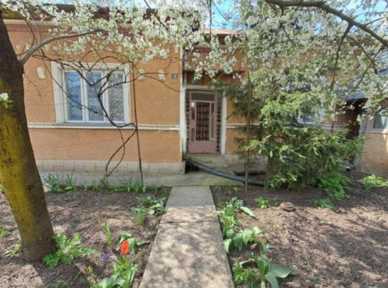 Casă individuală cu 5 camere cu Teren 510 Mp în Copou