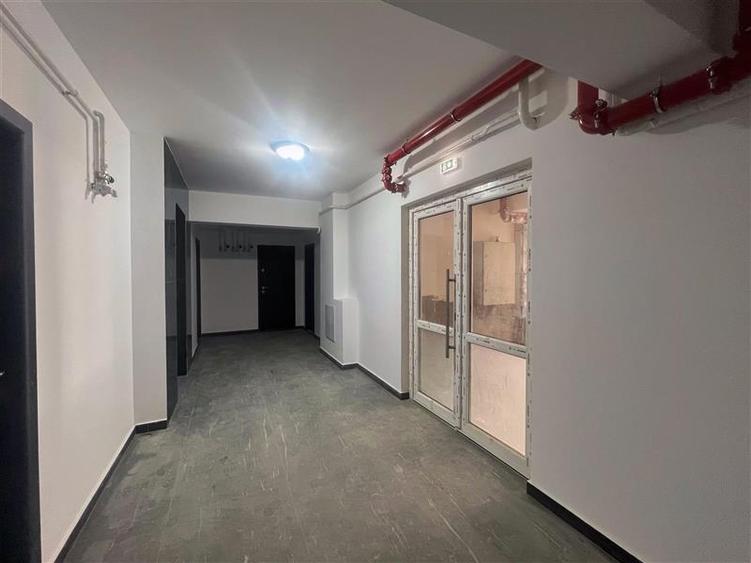 Penthouse cu 4 camere decomandat în Galata