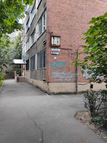Apartament cu 2 camere decomandat în Circumvalațiunii