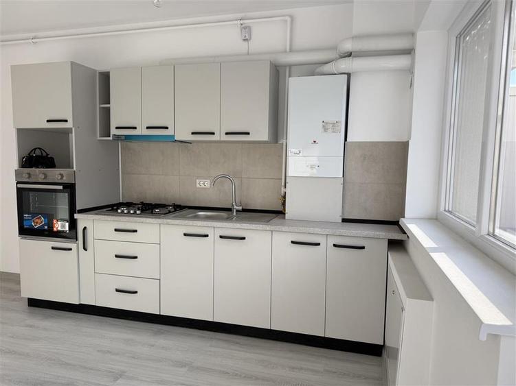 Apartament cu 2 camere decomandat în Sânpetru