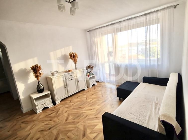 Apartament cu 3 camere semidecomandat, mobilat în Grigorescu