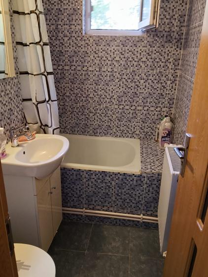 Se inchiriaza apartament 2 camere, zona centrala - 1