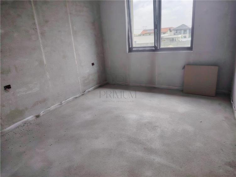 Duplex cu 5 camere cu Canalizare în Moșnița Nouă