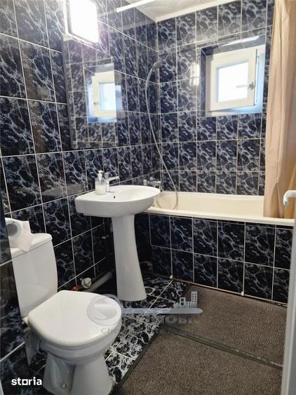 Apartament cu 3 camere decomandat în Cug