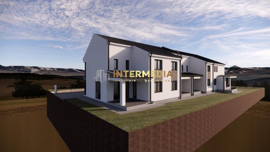 Duplex cu 4 camere cu Canalizare în Sud