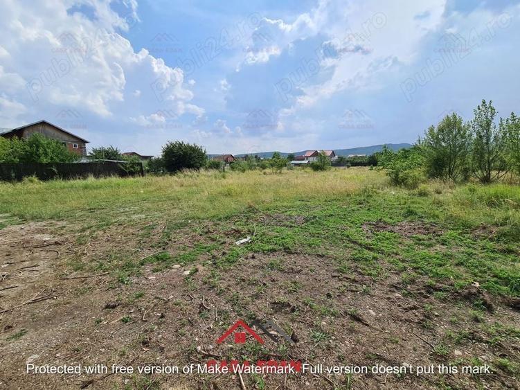 Casă cu Teren 925 Mp în Bănești
