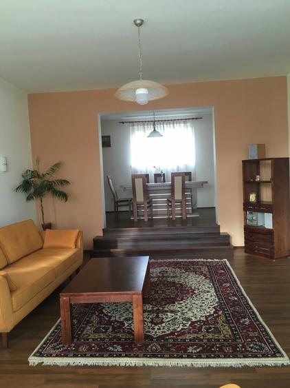 Casă cu 3 camere în Baciu