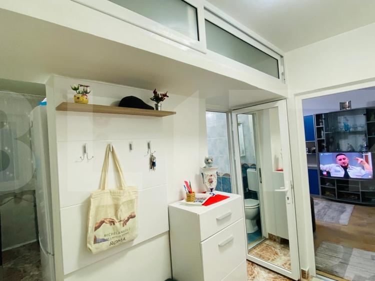 Apartament cu 2 camere semidecomandat, mobilat în Spitalul Județean
