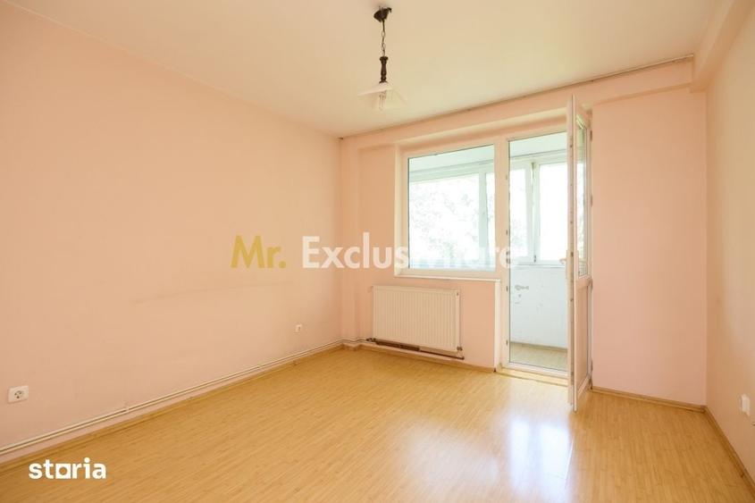 Apartament cu 4 camere decomandat în Craiovei