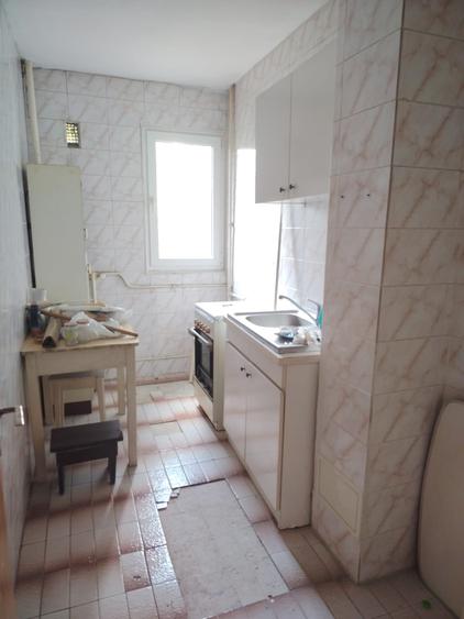 Apartament cu 3 camere circular în Drumul Taberei