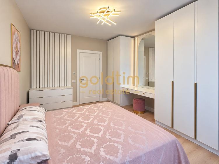 Apartament cu 4 camere semidecomandat, mobilat în Băneasa
