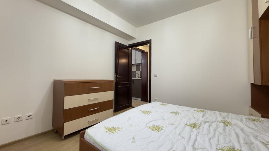 Apartament cu 2 camere semidecomandat, mobilat în Central