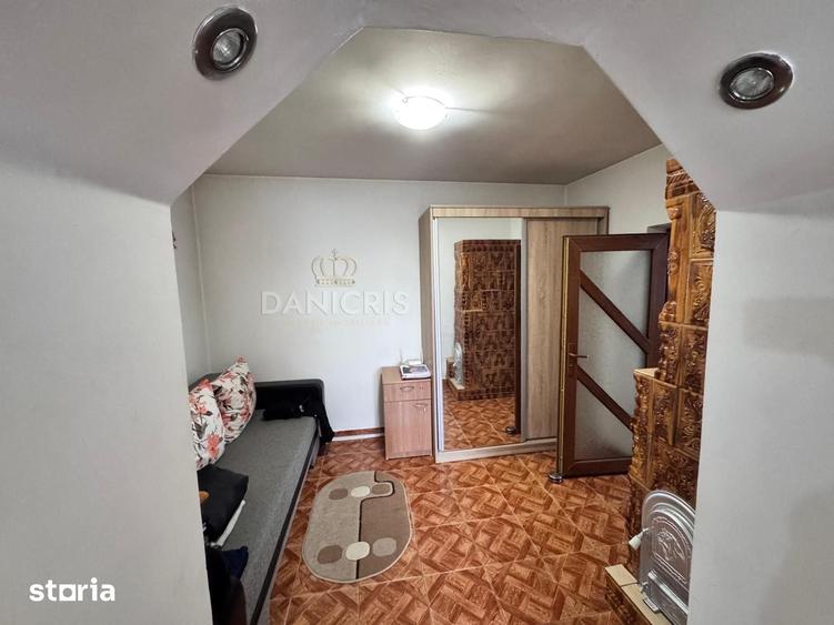 Casă cu 2 camere cu Teren 540 Mp în Central