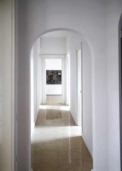 Apartament cu 3 camere în P-ța Unirii