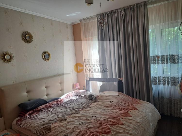 Apartament cu 3 camere decomandat în Politehnica