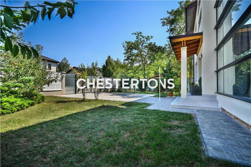 Vanzare Casa P+1+M/Curte 823 MP/Construtie impecabila/compartimentare deosebita - 30
