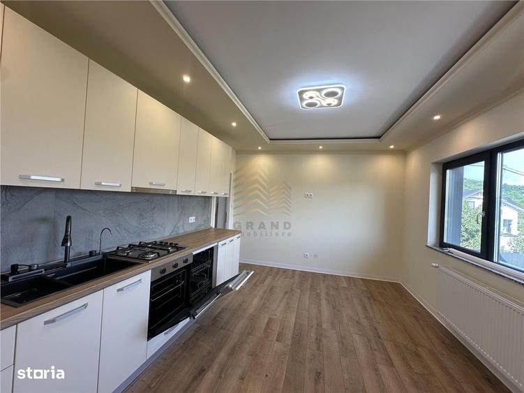 Casă cu 4 camere cu Teren 1000 Mp în Central