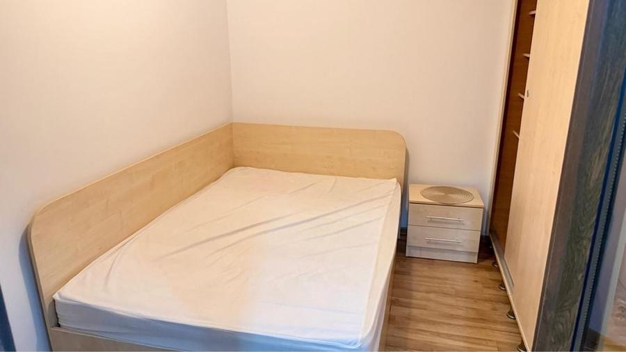 Apartament cu 3 camere nedecomandat în Central