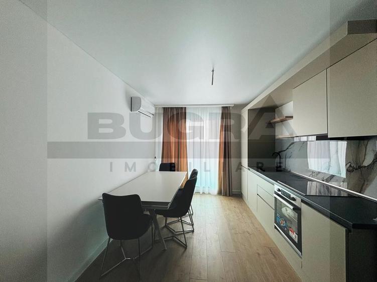 Apartament cu 3 camere semidecomandat, mobilat în Zorilor