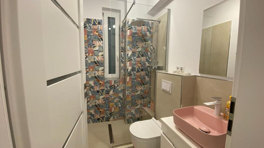 Casă individuală cu 4 camere cu Canalizare în Calea Dumbrăvii