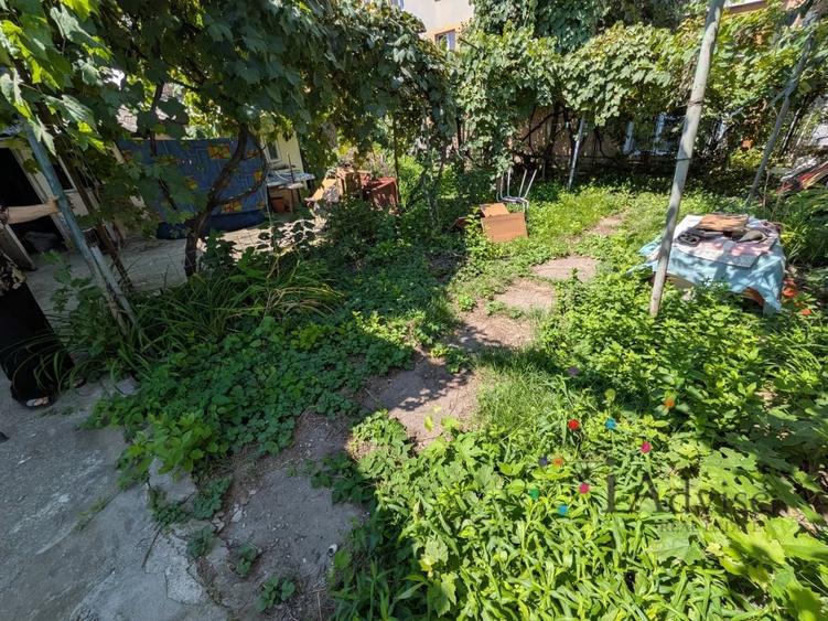 Casă individuală cu 3 camere cu Canalizare în Tractorul