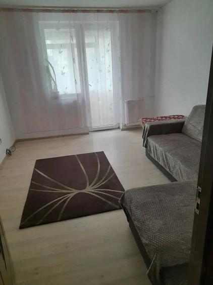 Apartament cu 2 camere decomandat în Negru Vodă