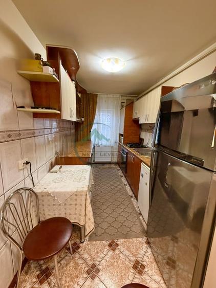 Apartament cu 3 camere decomandat, mobilat în Județean