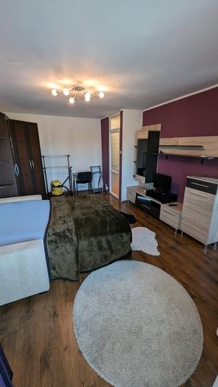 Garsonieră decomandată în Muncii