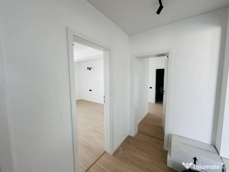 Apartament cu 4 camere decomandat în Chiajna