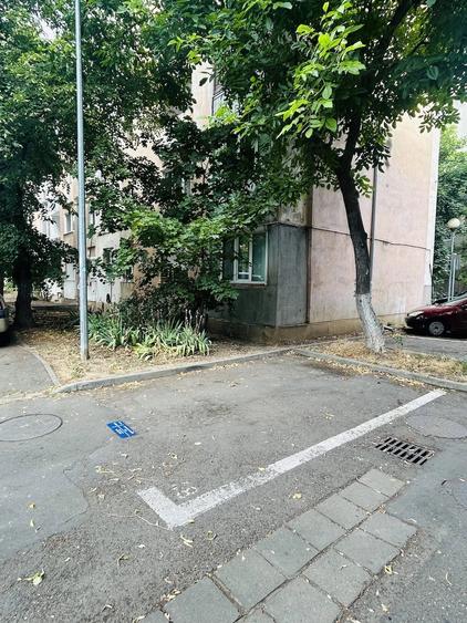 Apartament cu 2 camere semidecomandat în Nufărul