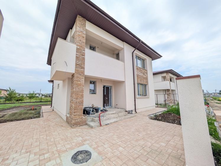Casă individuală cu 5 camere cu Teren 650 Mp în Otopeni