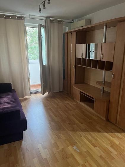 Apartament cu 2 camere semidecomandat în Pantelimon