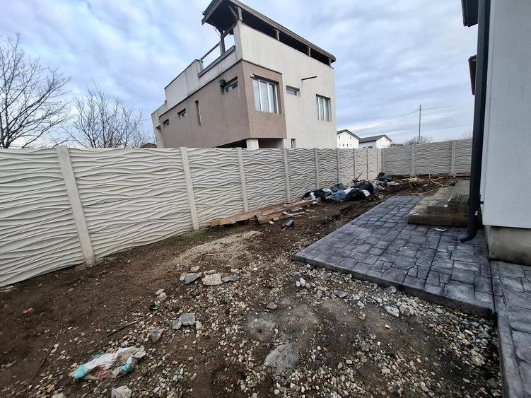 Casă individuală cu 4 camere cu Canalizare în Prelungirea Ghencea