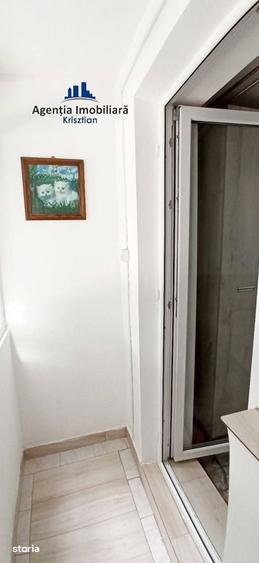 Apartament cu 2 camere decomandat în Burdea