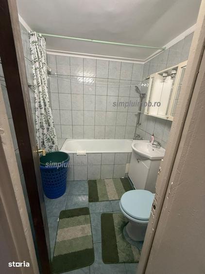 Apartament cu 3 camere decomandat în Crângași