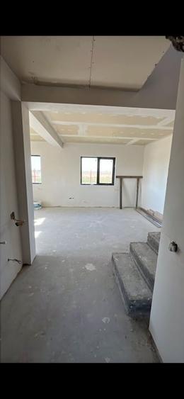 Casa la gri | Berceni | 16 Panouri | 4 Camere | Curte 320 mp | An 2018 - 6