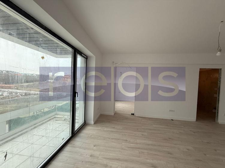 Apartament cu 2 camere semidecomandat în Sisești