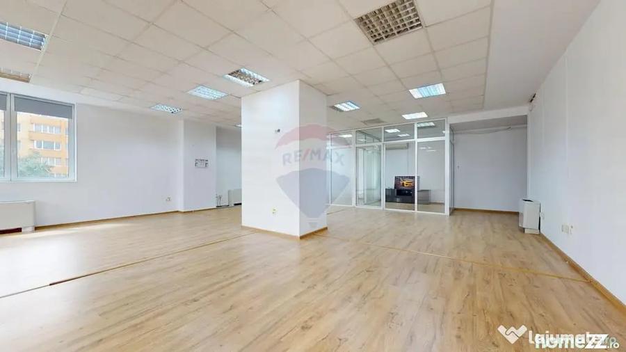 Spațiu comercial, de 125 mp, în Vlahuță