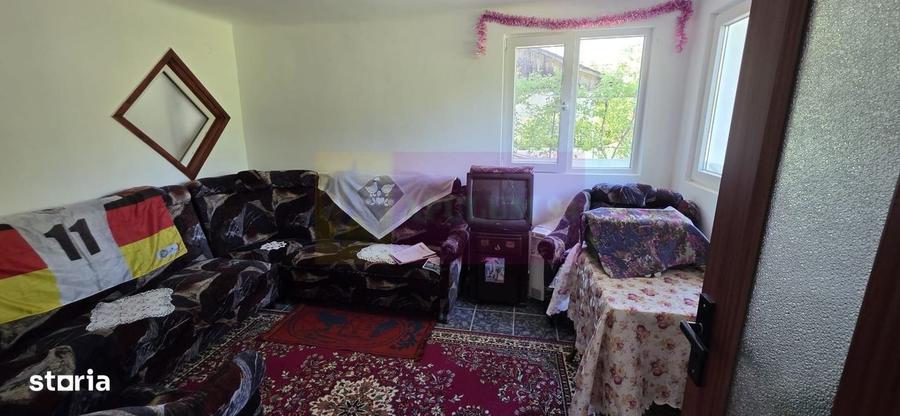 Casa de vanzare cu 5 camere in Mislea - 14