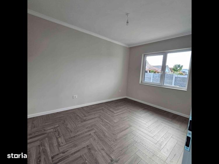Casă cu 4 camere cu Teren 470 Mp în Oncea