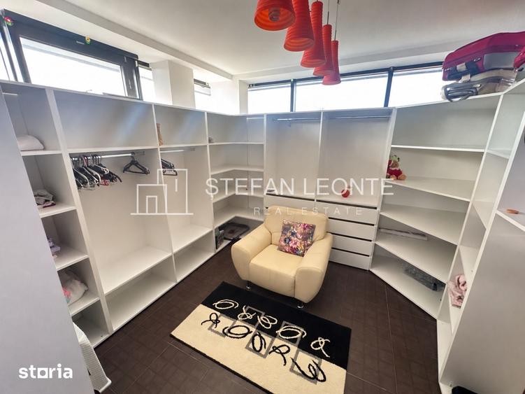 Casă cu 5 camere cu Teren 936 Mp în Bucium