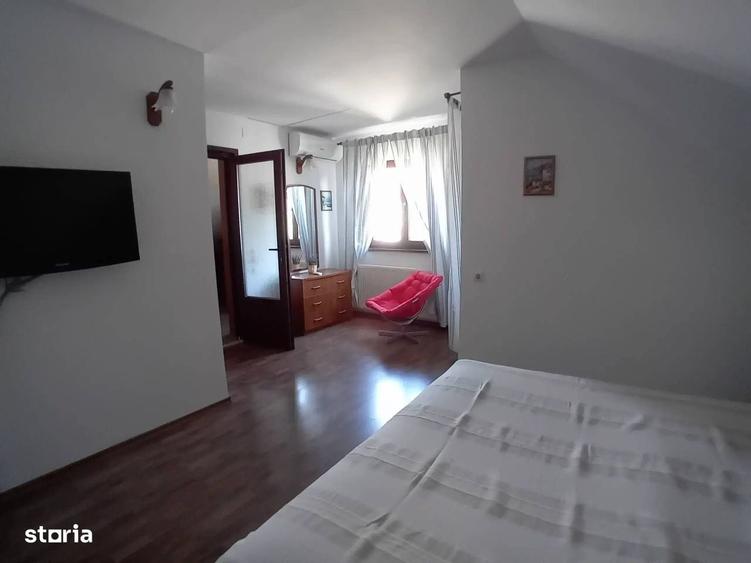 Casă cu 4 camere în Mogoșoaia