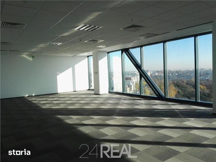 Spațiu comercial, de 230 mp, în Tei