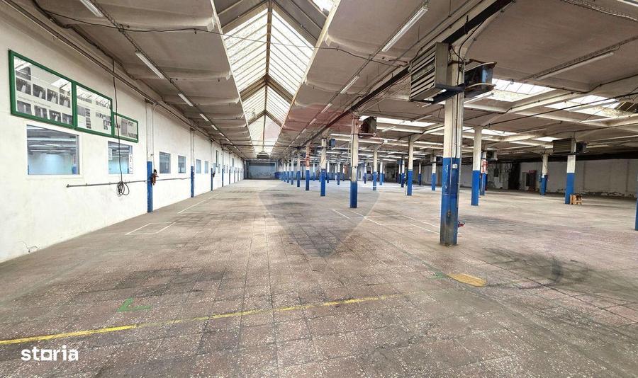 Spațiu comercial, de 2,700 mp, în Prejmer